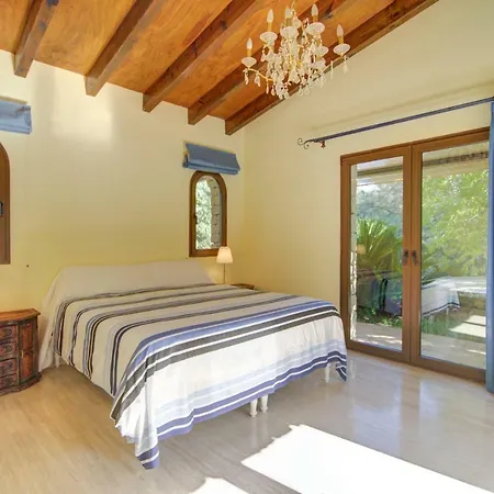 Holiday home La Casa Del Talaiot *